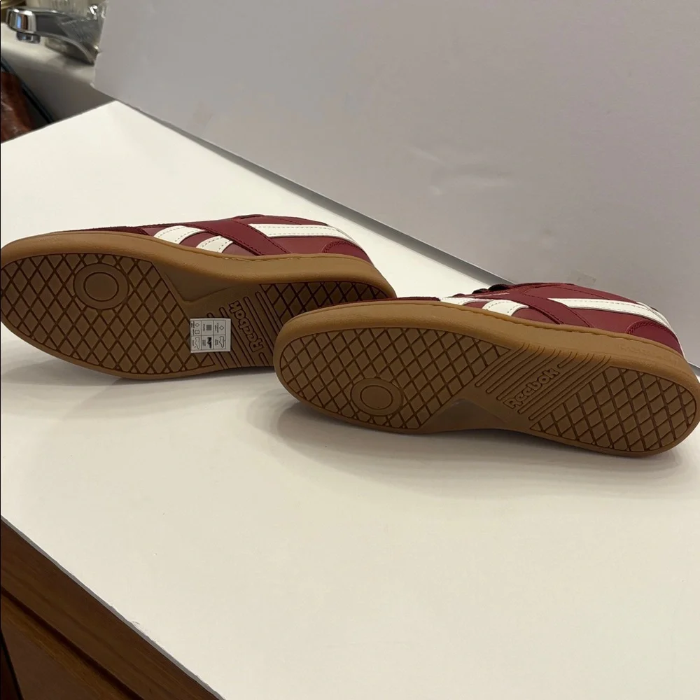 Reebok Burgundy and White Low-Top Sneakers - Picture 2 of 4